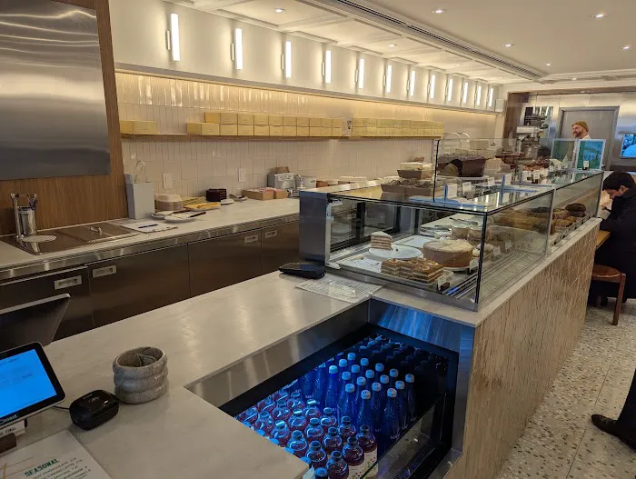 Hani’s bakery + café Picture 4