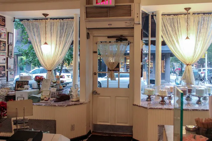 Magnolia Bakery Picture 9