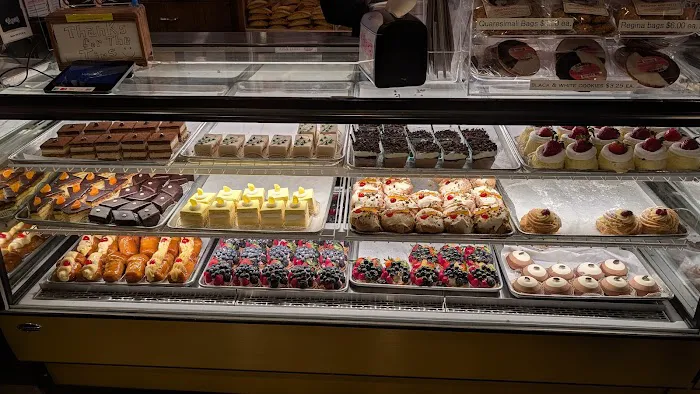 Veniero's Pasticceria & Caffe Picture 3