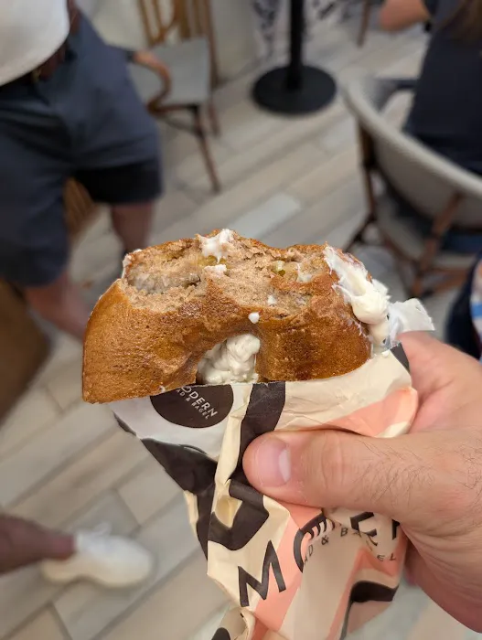 Modern Bread and Bagel Picture 9