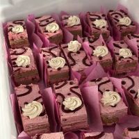 Knead Love Bakery ico