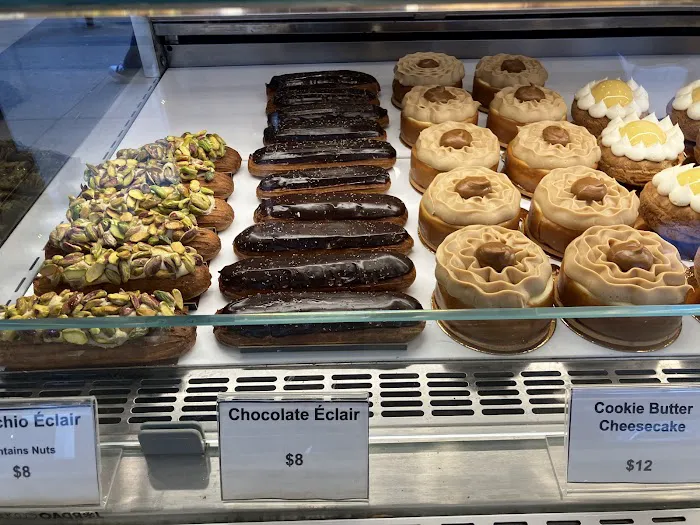 Petit Chou Picture 8