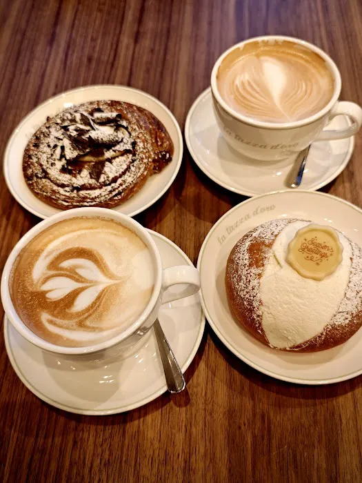 La Tazza D'Oro NYC Picture 9