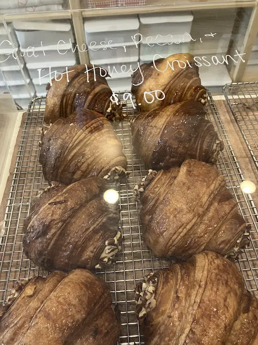 Tall Poppy Picture 1