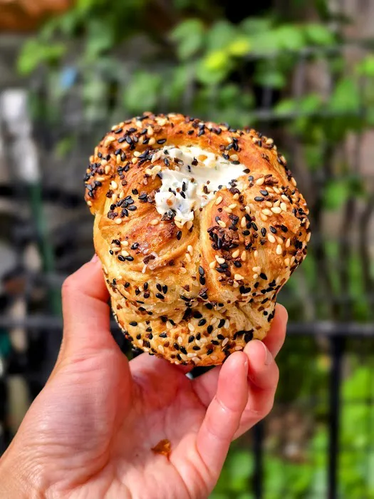 Tall Poppy Picture 5