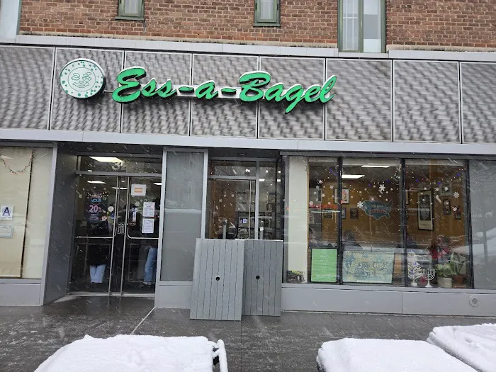 Ess-a-Bagel Picture 5