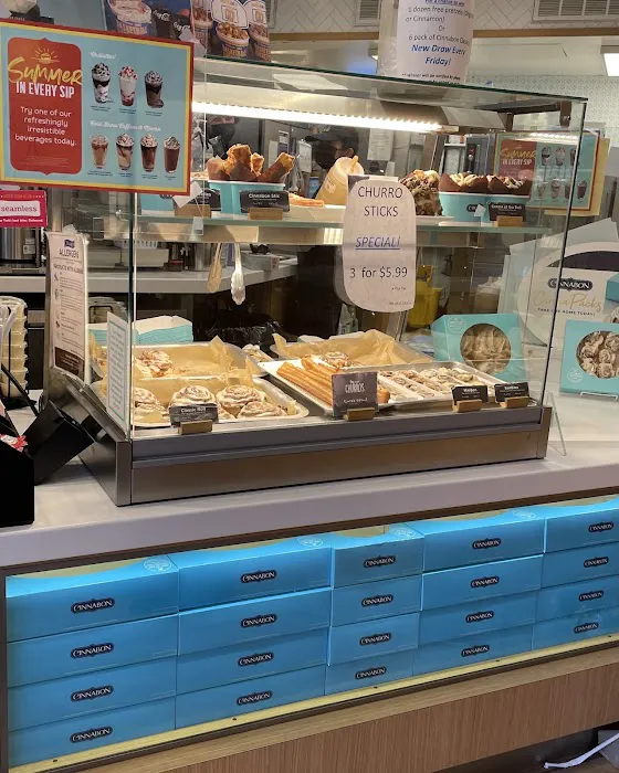 Cinnabon Picture 7