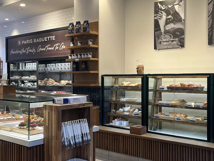 Paris Baguette Picture 1