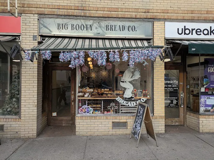 Big Booty Bread Co Picture 3