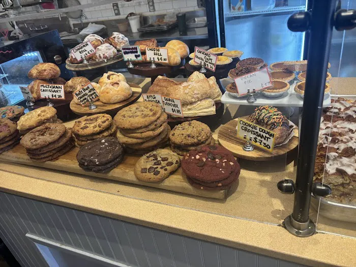 Big Booty Bread Co Picture 10