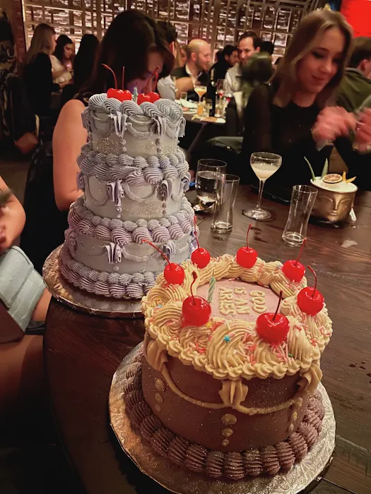 Screaming in Cakes Picture 9