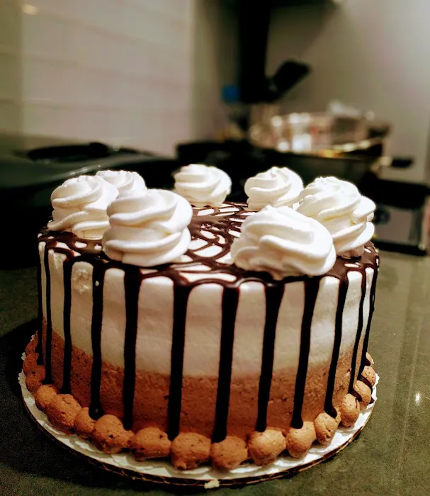 La Delice Pastry Shop Picture 2