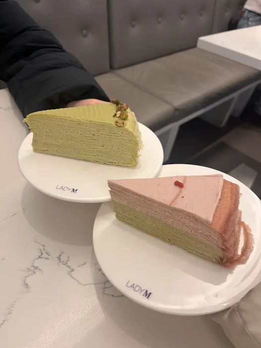 Lady M Cake Boutique - NYC Picture 4