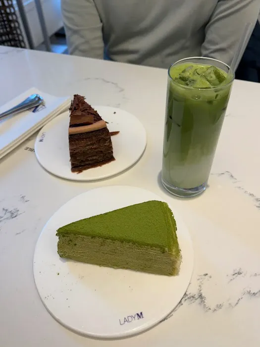 Lady M Cake Boutique - NYC Picture 8