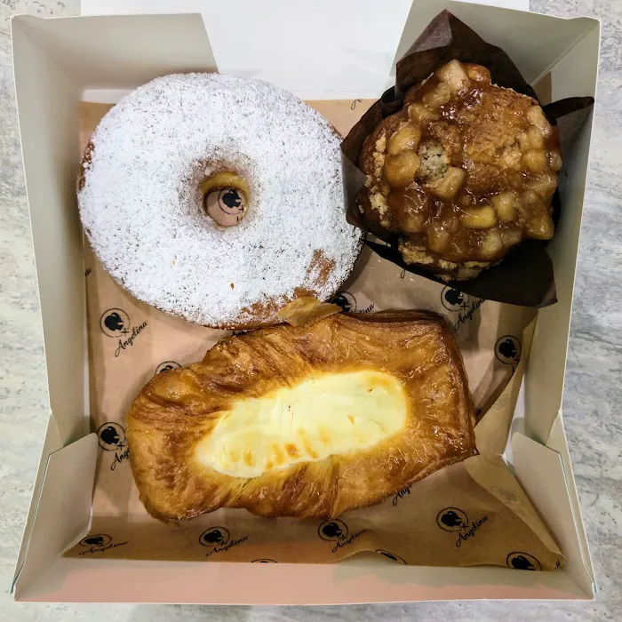 Angelina Bakery Nomad Picture 5