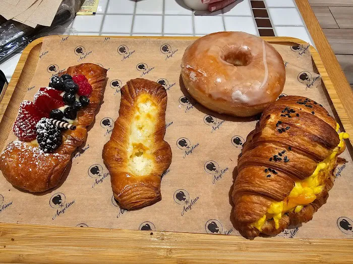 Angelina Bakery Nomad Picture 9