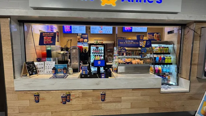 Auntie Anne's Picture 3
