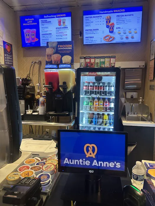 Auntie Anne's Picture 2
