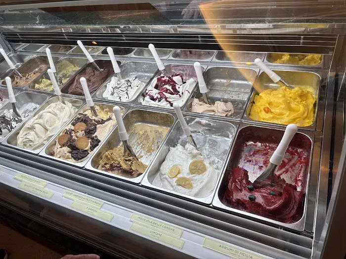 Realmuto: Italian Pastry & Gelato Picture 8