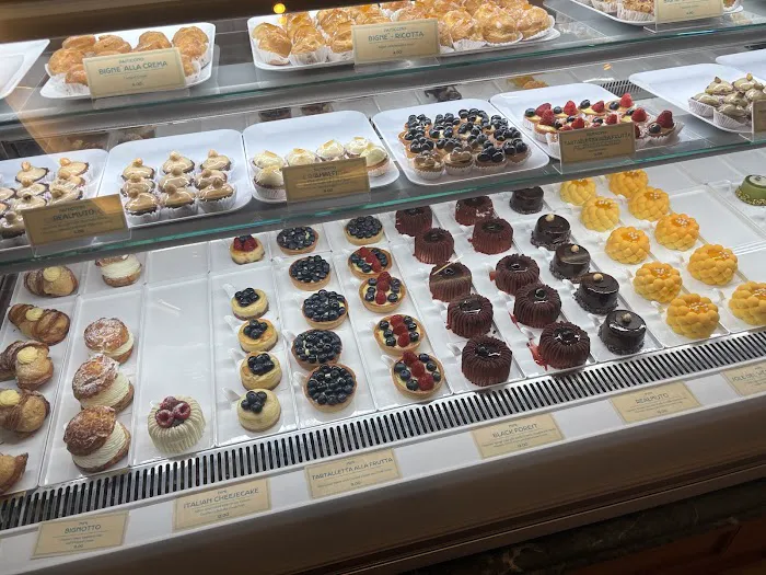 Realmuto: Italian Pastry & Gelato Picture 7