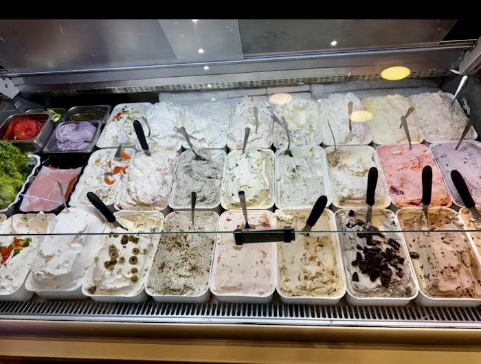 Ess-a-Bagel Picture 5