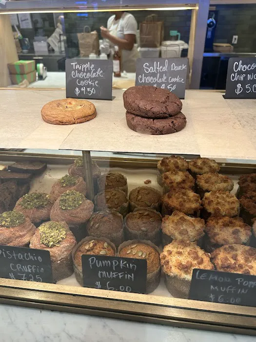 Vesuvio Bakery Moynihan Train Hall Picture 10