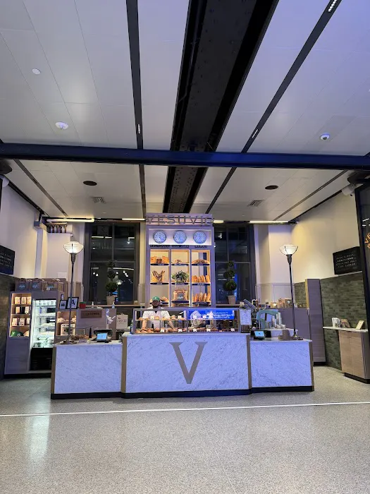 Vesuvio Bakery Moynihan Train Hall Picture 6