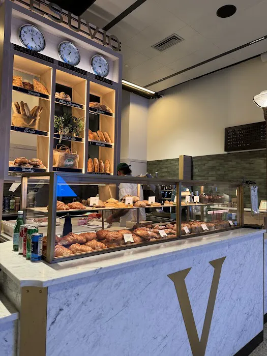 Vesuvio Bakery Moynihan Train Hall Picture 8