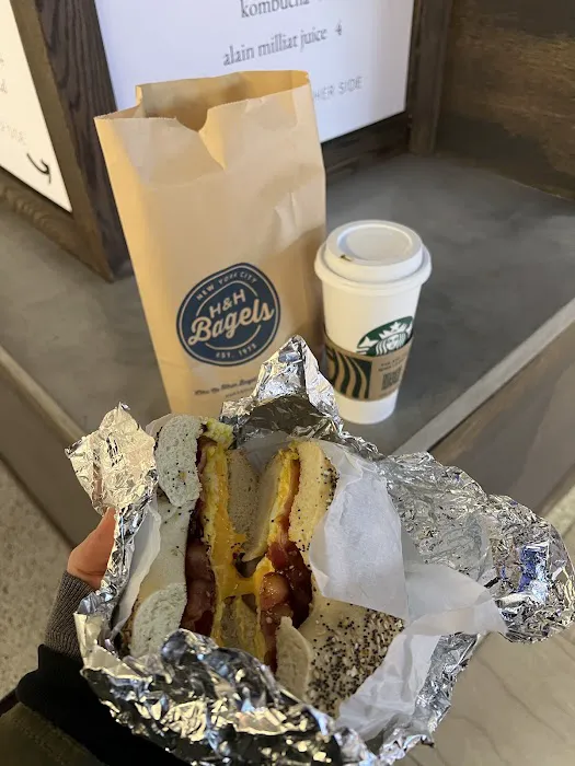 H&H Bagels Picture 3