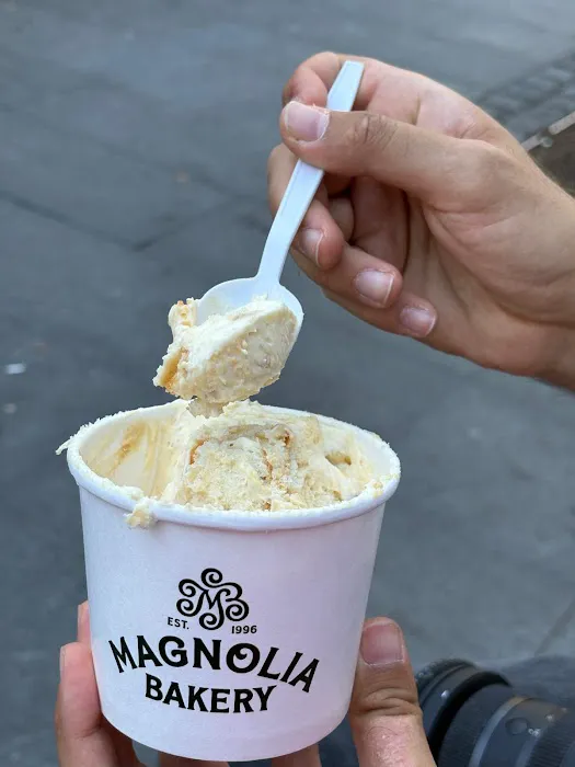 Magnolia Bakery - Moynihan Train Hall Picture 2