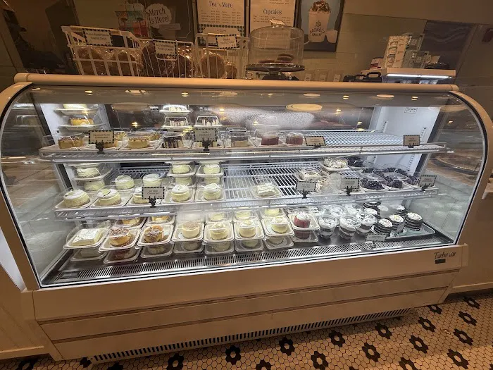 Magnolia Bakery - Moynihan Train Hall Picture 9