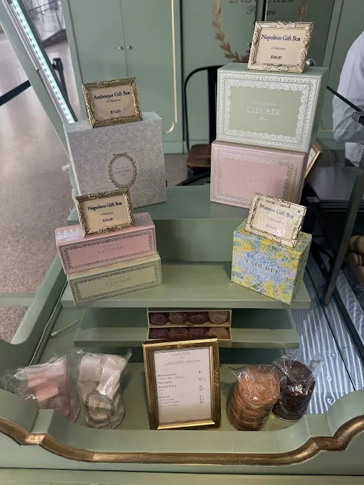 Ladurée Picture 8