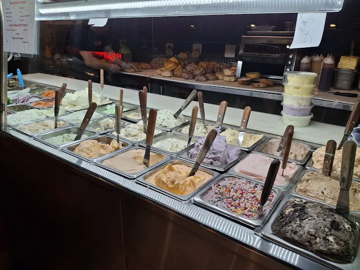 Best Bagel & Coffee Picture 3