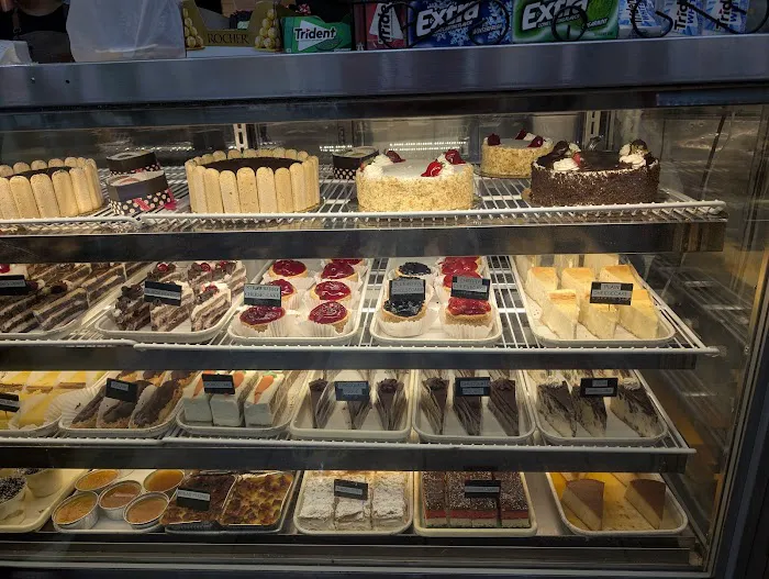 The Bread Factory Picture 2