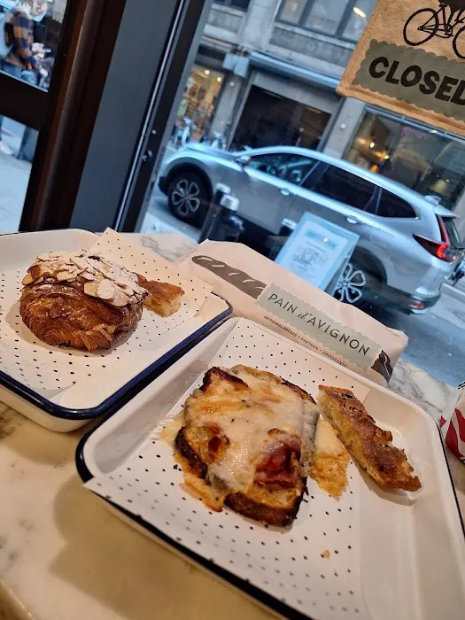 Cafe D’Avignon Picture 4