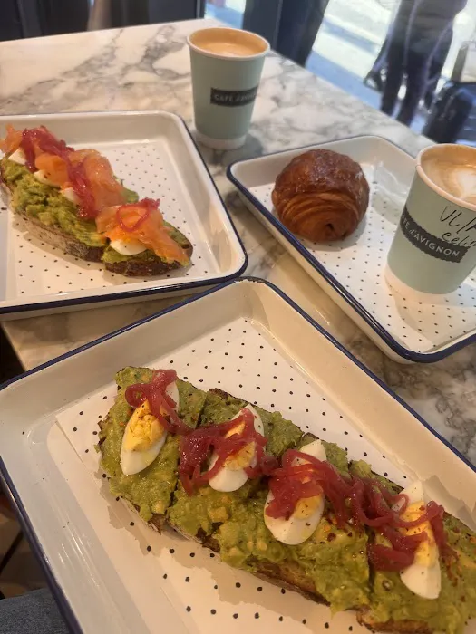 Cafe D’Avignon Picture 7