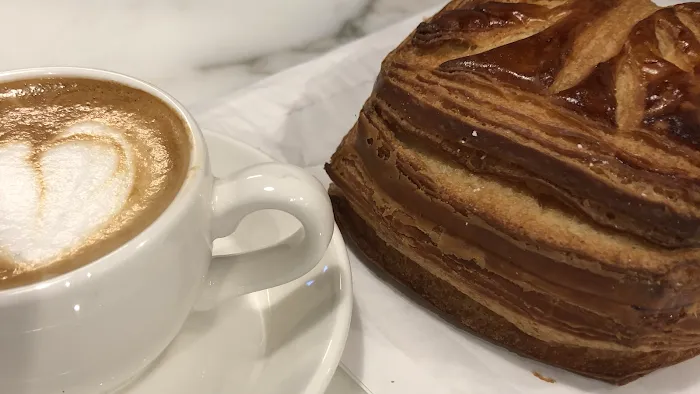 Cafe D’Avignon Picture 9