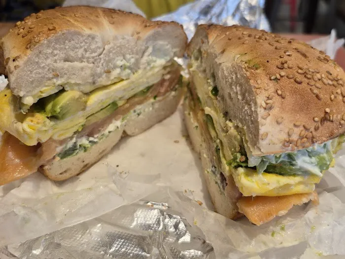 Pio Bagel West Picture 3