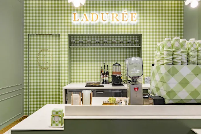 Ladurée Picture 7
