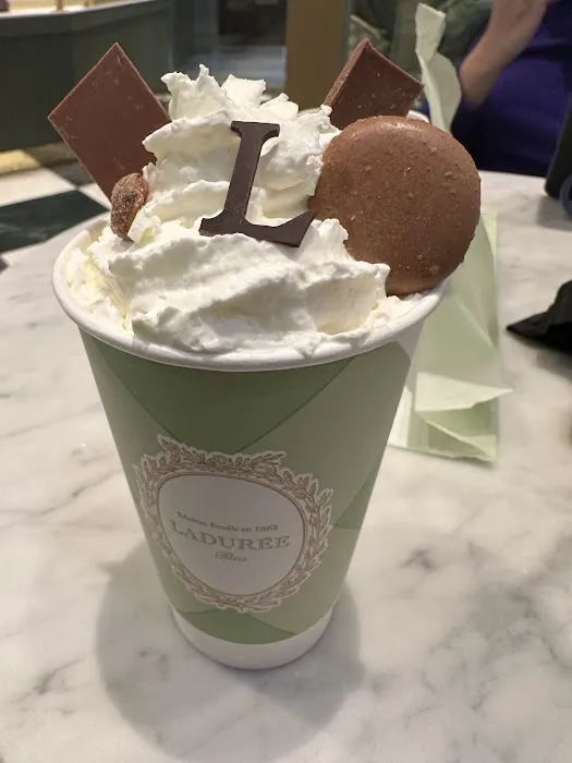 Ladurée Picture 2