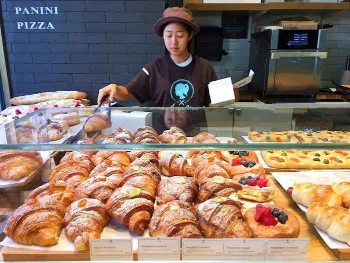 Angelina Bakery Picture 5