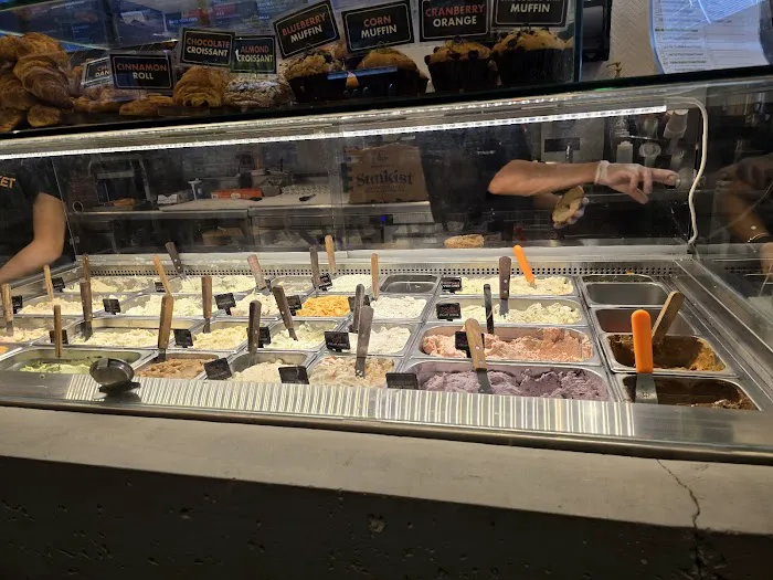 Bagel Market Picture 9