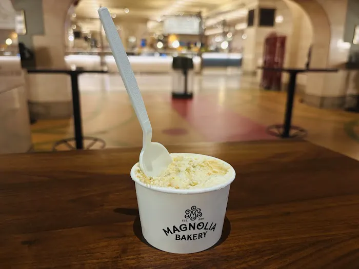 Magnolia Bakery - Grand Central Picture 7