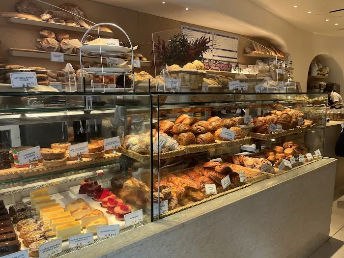 Heritage Grand Bakery Picture 2