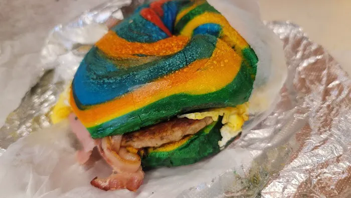 Pio Bagel On 9th Picture 6