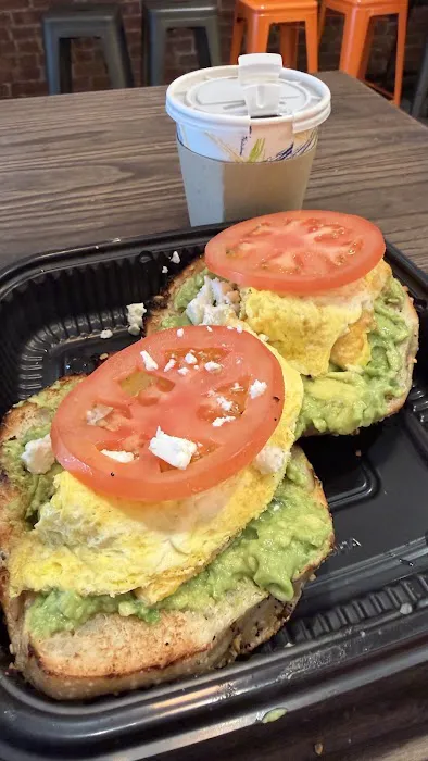 Pio Bagel On 9th Picture 7