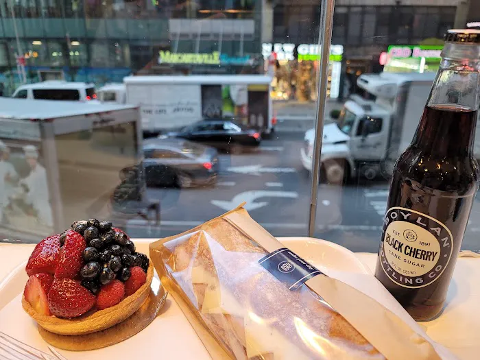 Paris Baguette Picture 2