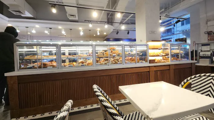 Paris Baguette Picture 1