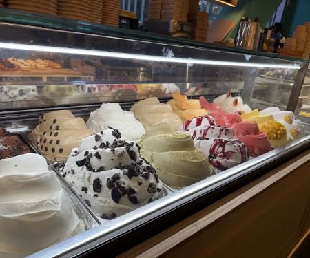 Angelina Bakery - 7 Times Square