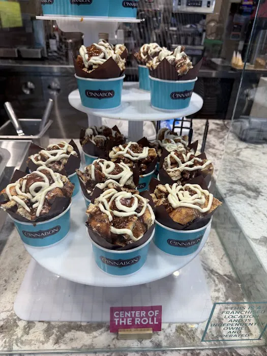 Cinnabon Picture 4